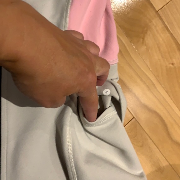 Lululemon Studio Surf Jacket Black/Gray/Pink (Dune/Black/Bleached Coral) -size 8 - Picture 7 of 16